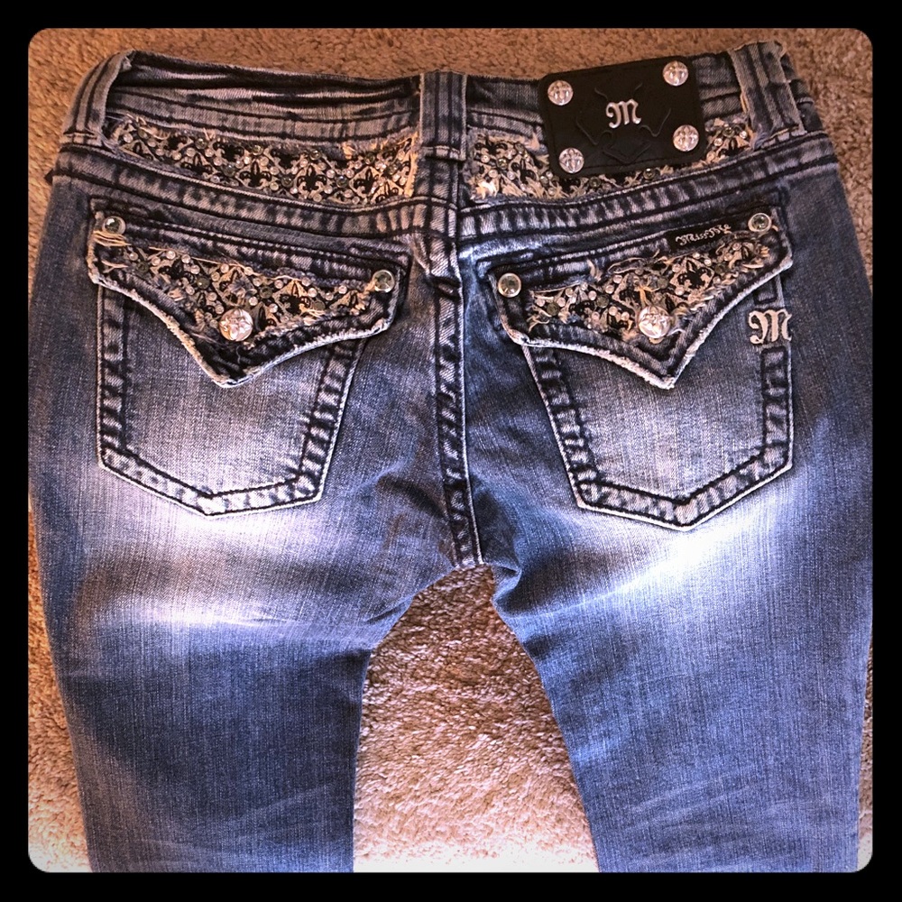 Miss Me Rhinestone bootcut Jeans size 28 NEW!